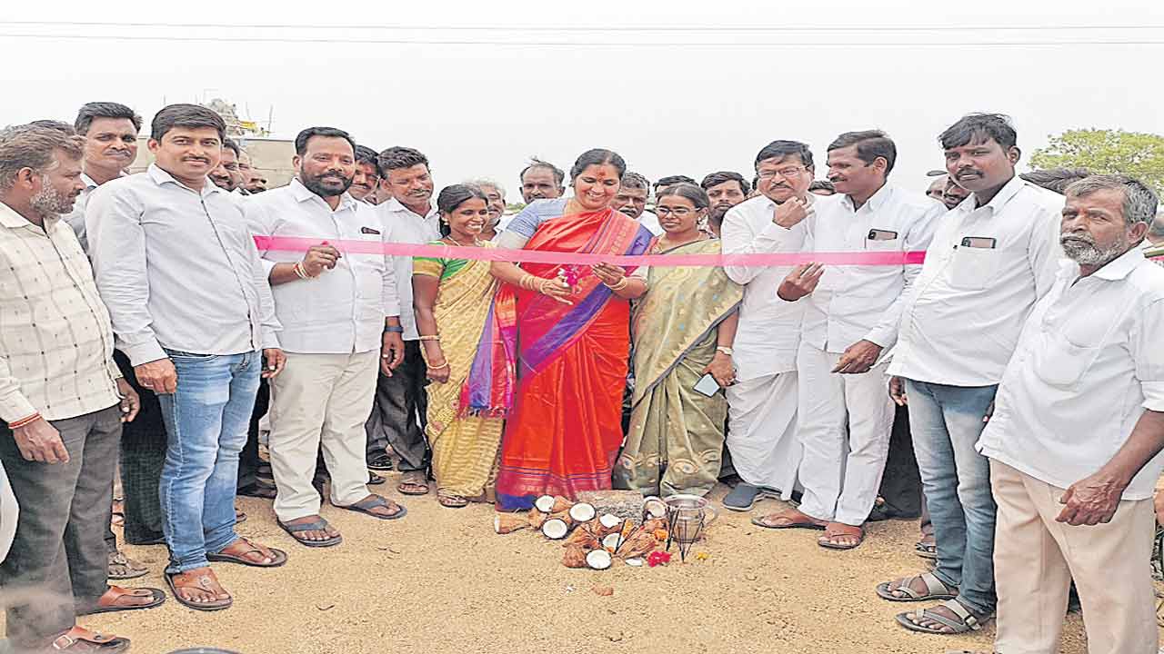 ప్రగతి పథంలో పల్లెలు