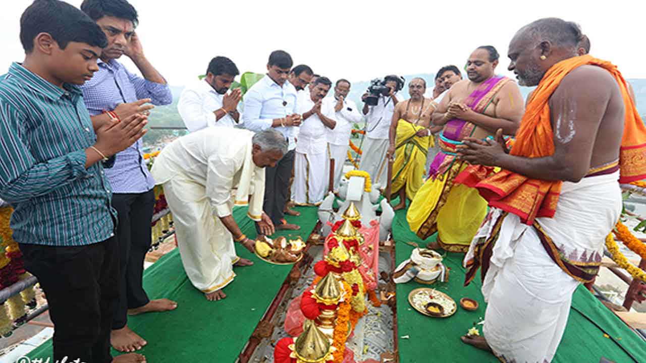 శాస్త్రోక్తంగా వకుళమాత ఆలయ మహాసంప్రోక్షణ