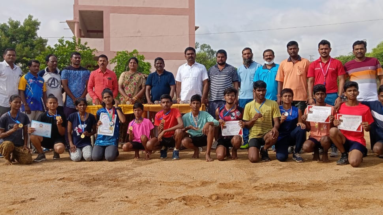 ముగిసిన అథ్లెటిక్‌ సమ్మర్‌ కోచింగ్‌ క్యాంప్‌