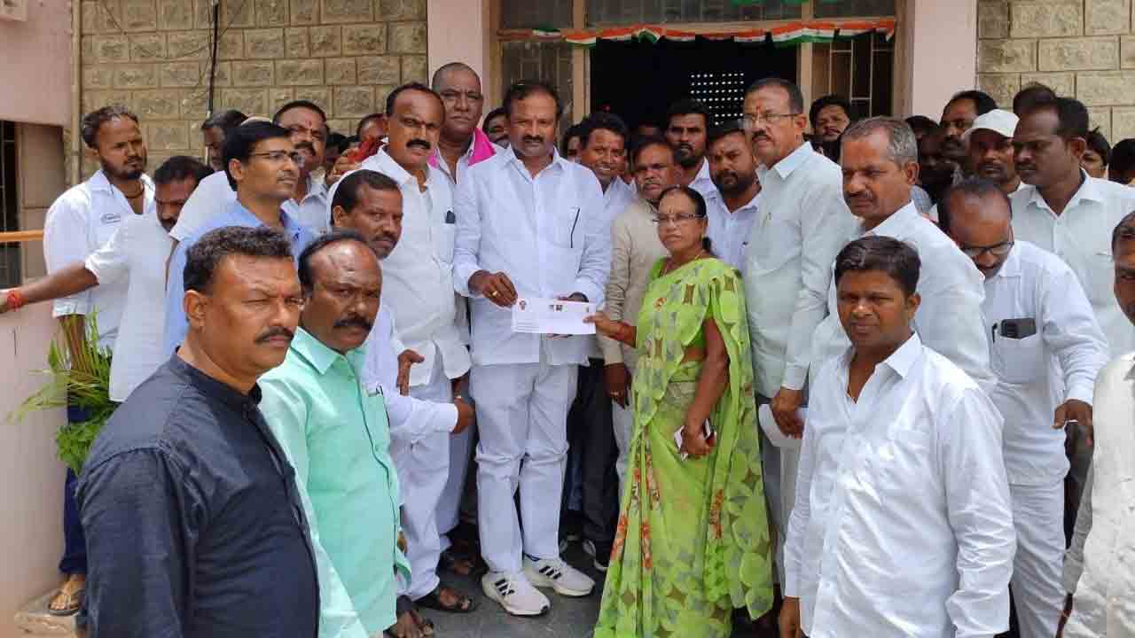 మన పథకాలు ఎక్కడా లేవు