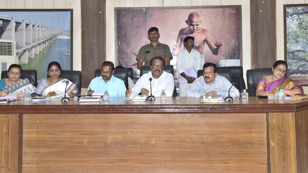 ‘ఆంగ్లం’పై అవగాహన కల్పించాలి