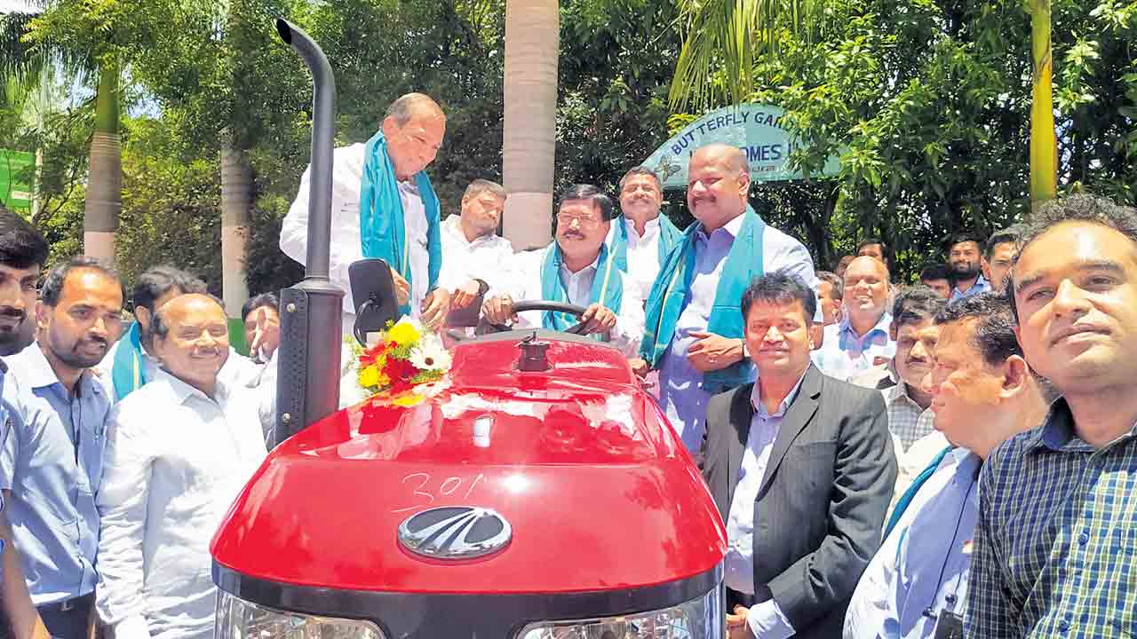 సాగులో టెక్నాలజీ వినియోగం పెరగాలి