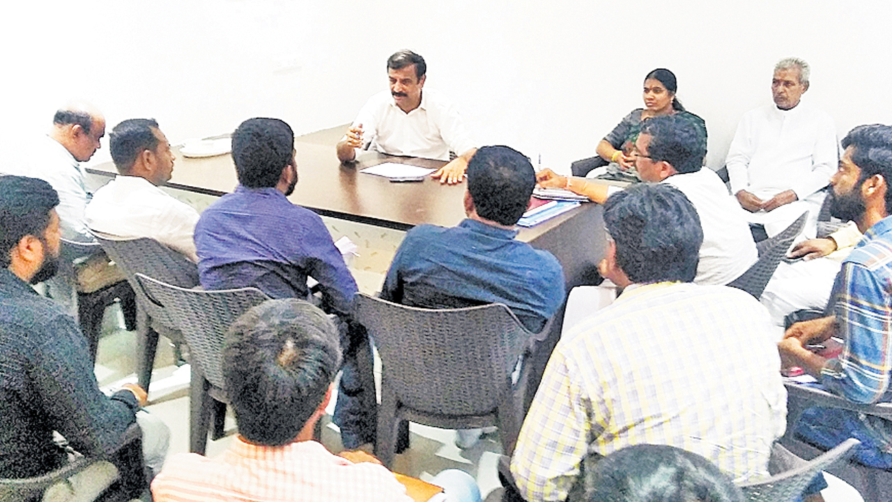 నెలాఖరులోగా ఇండ్ల కేటాయింపు