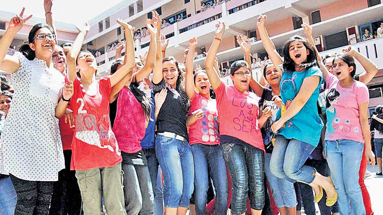 ఇంటర్‌ ఫలితాల్లో బాలికలదే హవా