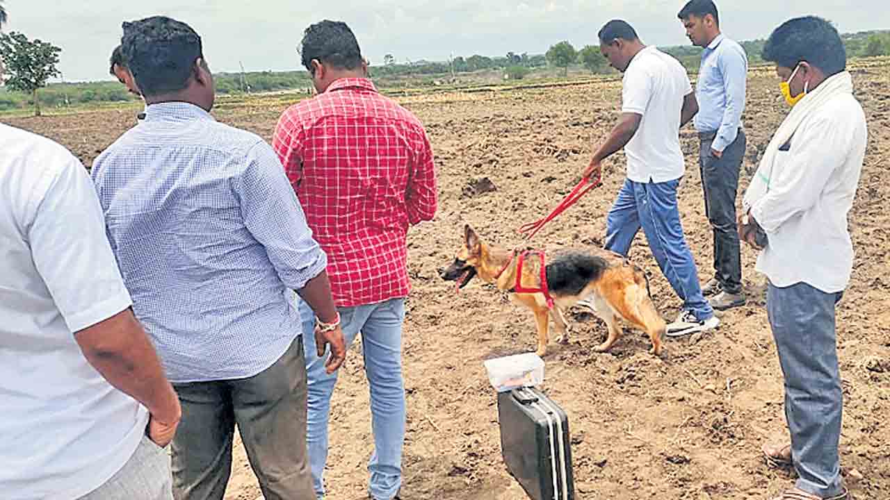 అనుమానాస్పద స్థితిలో మహిళ మృతి