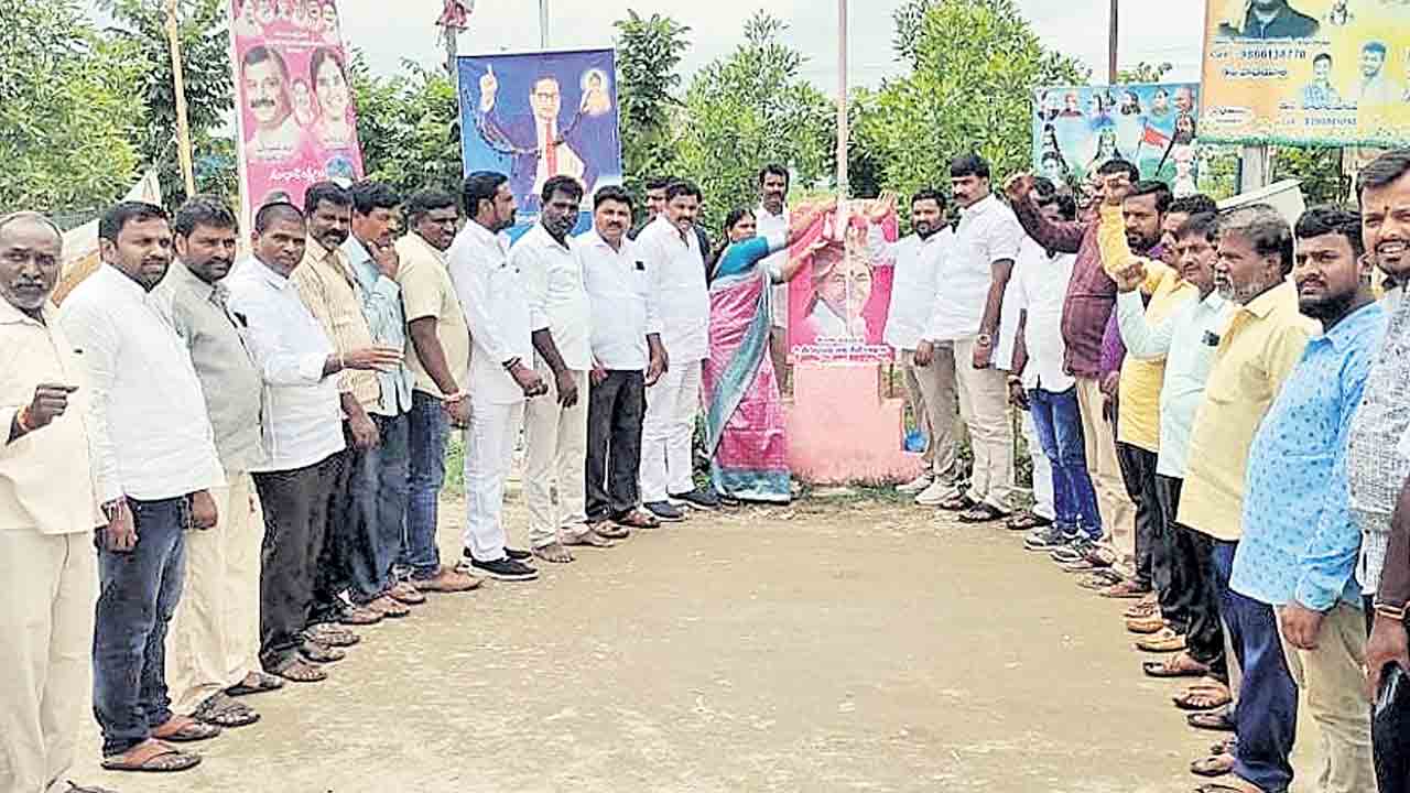 సీఎం కేసీఆర్‌ రైతు బాంధవుడు