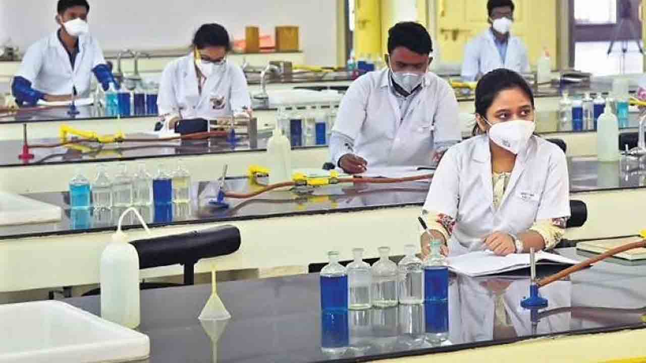 జగిత్యాల మెడికల్‌ కాలేజీకి అనుమతి