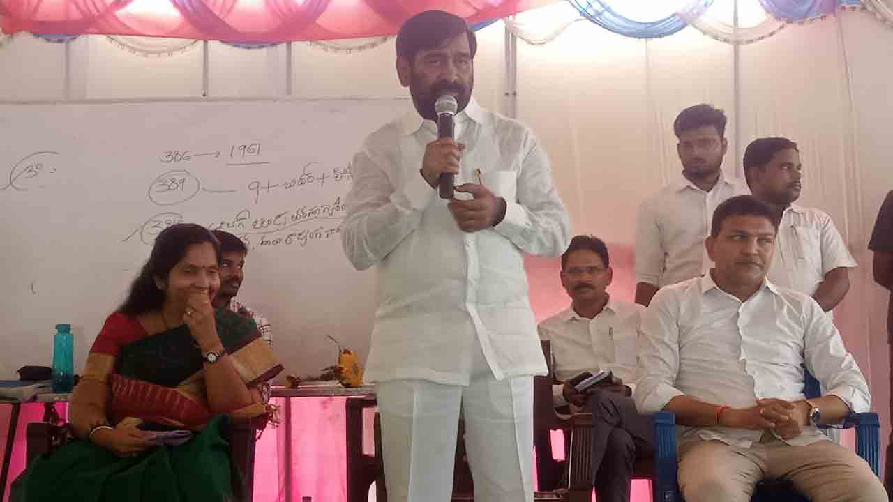 Minister Jagadish Reddy | ఉద్యోగార్థులు లక్ష్యాన్ని ఎంచుకొని చదువుకోవాలి : మంత్రి జగదీశ్ రెడ్డి