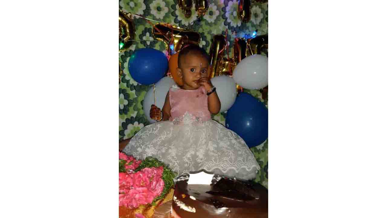 స‌న‌త్‌న‌గ‌ర్‌లో దారుణం.. ప‌సిబిడ్డ‌పై నుంచి దూసుకెళ్లిన కారు