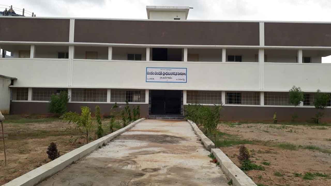 సర్కారు బడికి.. ‘పూర్వ’ వైభవం