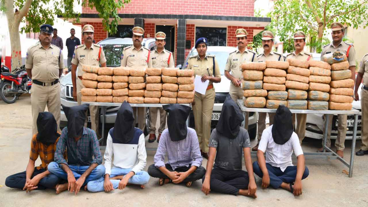 గంజాయి రవాణా అంతర్‌రాష్ట్ర ముఠా అరెస్ట్‌