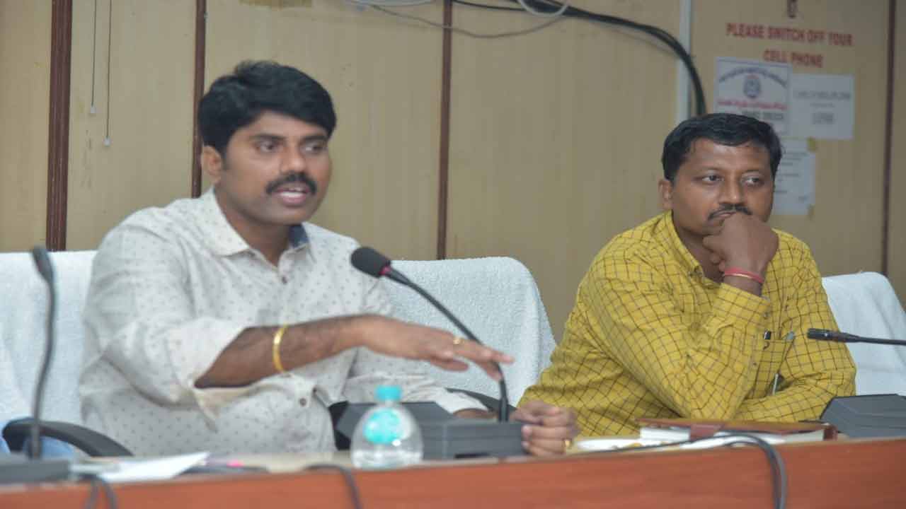 భూగర్భజలాల పెంపునకు ప్రాధాన్యతనివ్వాలి