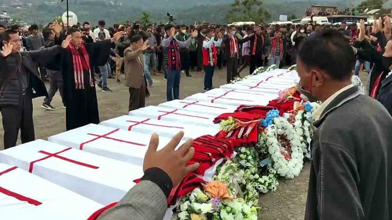 పౌరులపై కాల్పులు.. 30 మంది జవాన్లపై హత్యానేరం