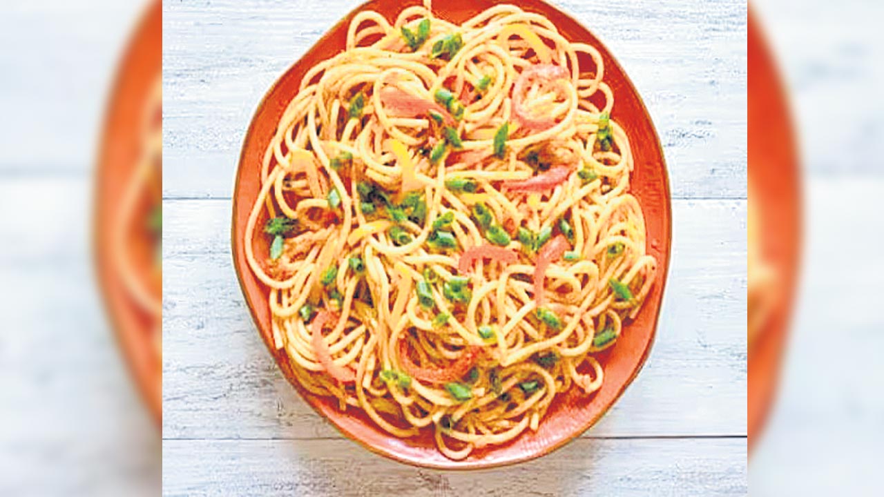 టొమాటోలో ఎలుకల మందు… పొరపాటున నూడుల్స్‌లో వేసి తిన్న మహిళ మృతి