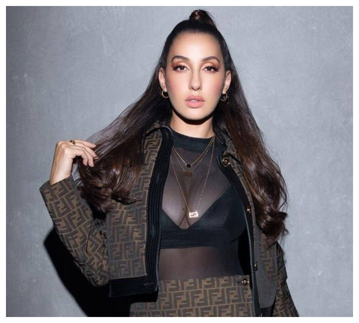 Nora Fatehi | బ్లాక్ క‌ల‌ర్ డ్రెస్‌లో మ‌త్తెక్కిస్తున్న నోరా ఫతేహి..