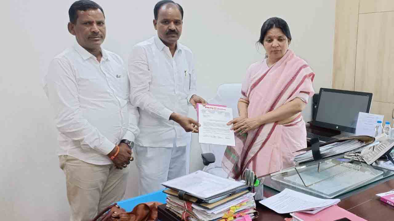 ఉపాధ్యాయులకు పదోన్నతులు కల్పించాలి