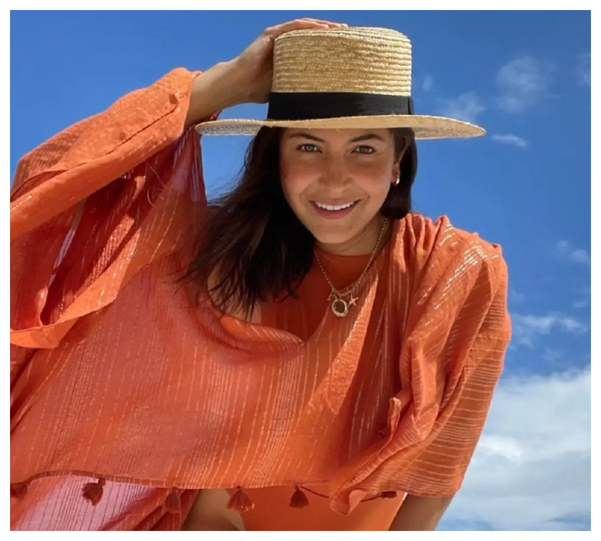 Anushka Sharma | గ్లామ‌ర్‌తో అద‌ర‌గొడుతున్న అనుష్క శర్మ..