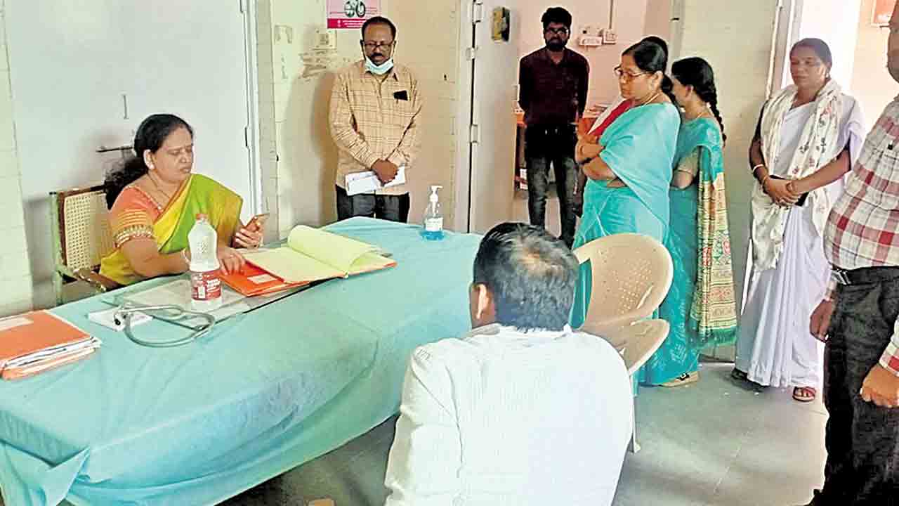 ప్రభుత్వ దవాఖానల్లో ప్రసవాల సంఖ్య పెరగాలి