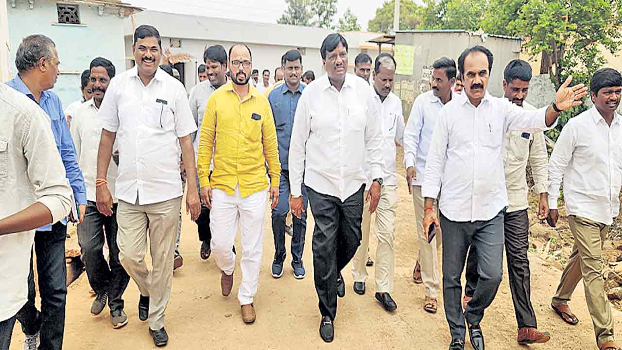 నీళ్లు, కరెంట్‌ గోస లేదు