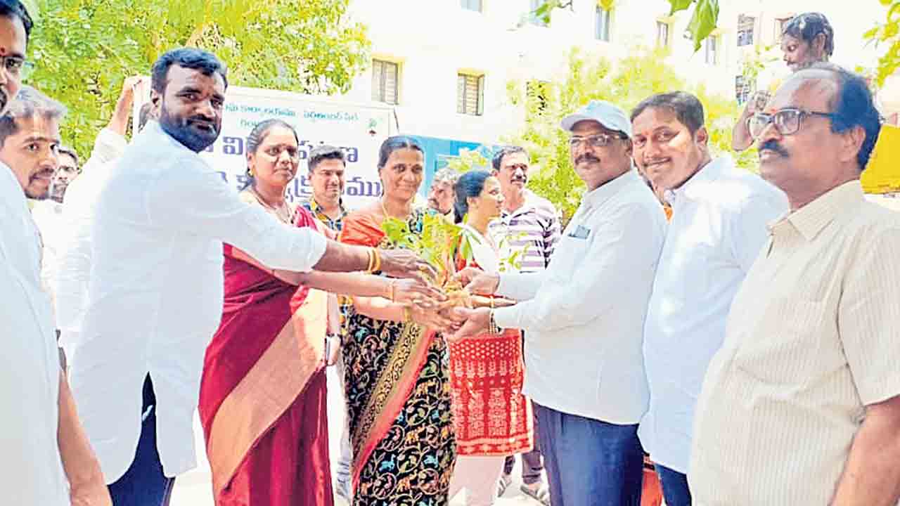 పల్లె ప్రగతితో మరింత సుందరంగా గ్రామాలు