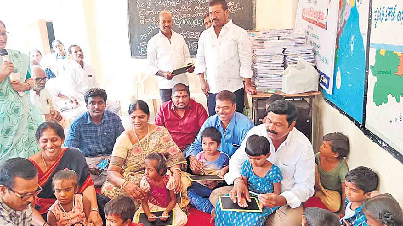 విద్యాభివృద్ధికి ప్రభుత్వం కృషి