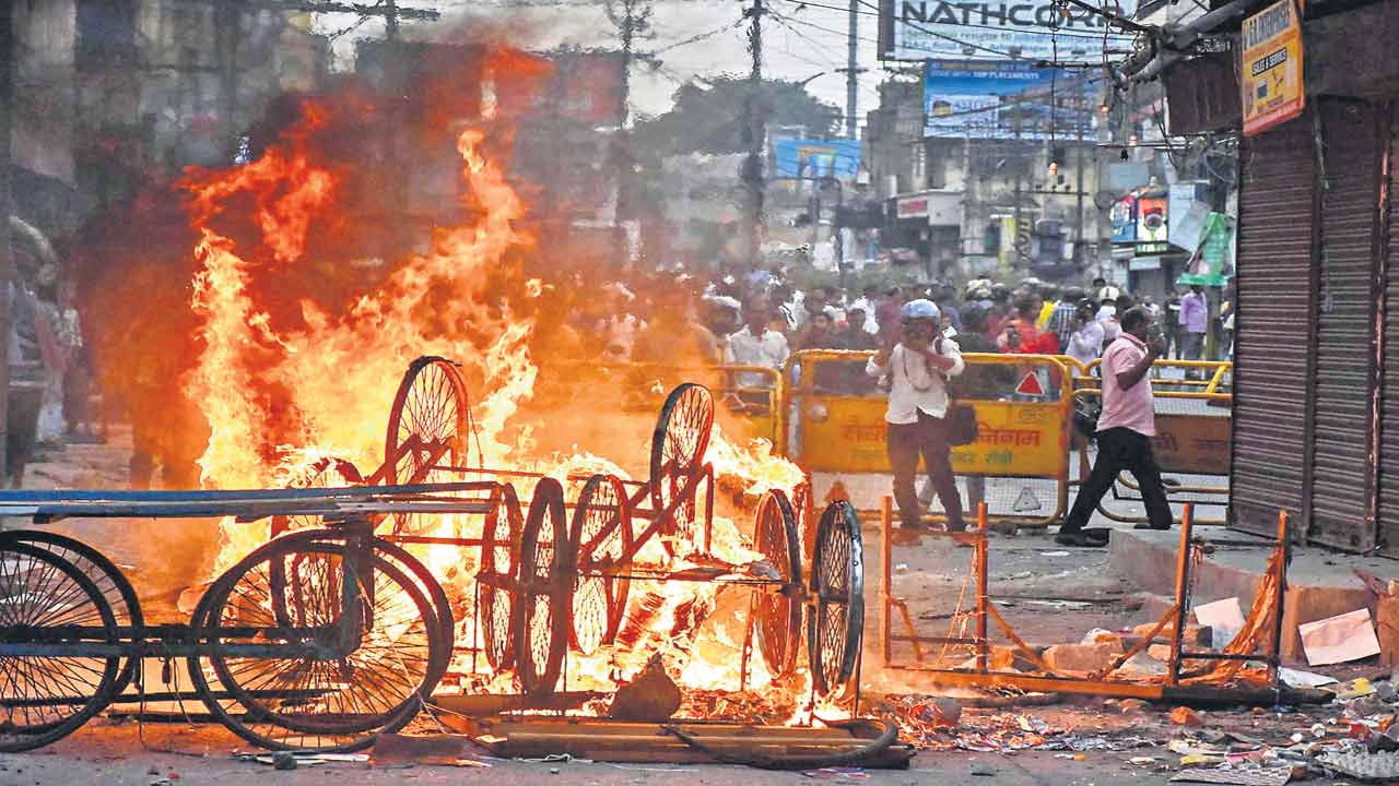మాట రగిల్చిన మంట.. నూపుర్‌ వ్యాఖ్యలపై దేశవ్యాప్తంగా నిరసనజ్వాలలు