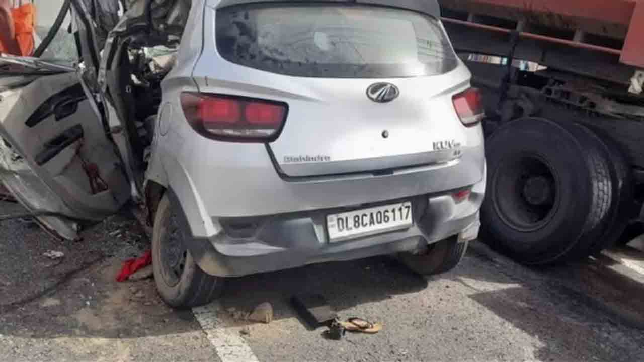 దైవ దర్శనానికి వెళ్లి వస్తూ.. రోడ్డు ప్రమాదంలో నలుగురు మృత్యువాత