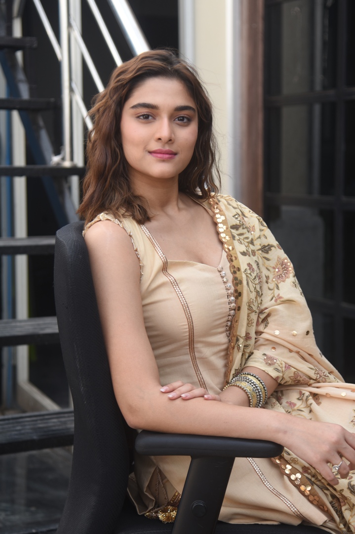 Saiee Manjrekar