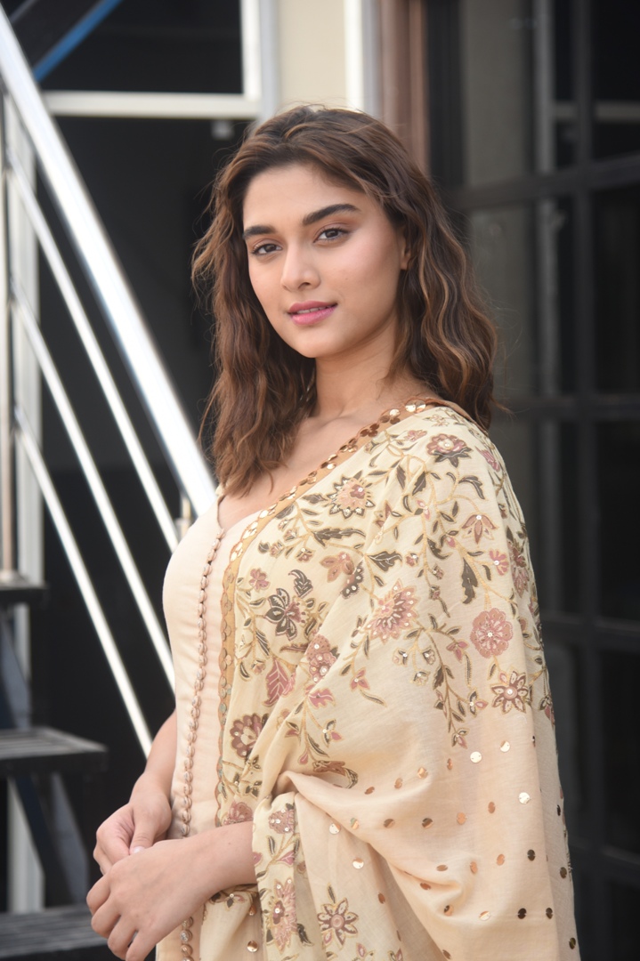 Saiee Manjrekar