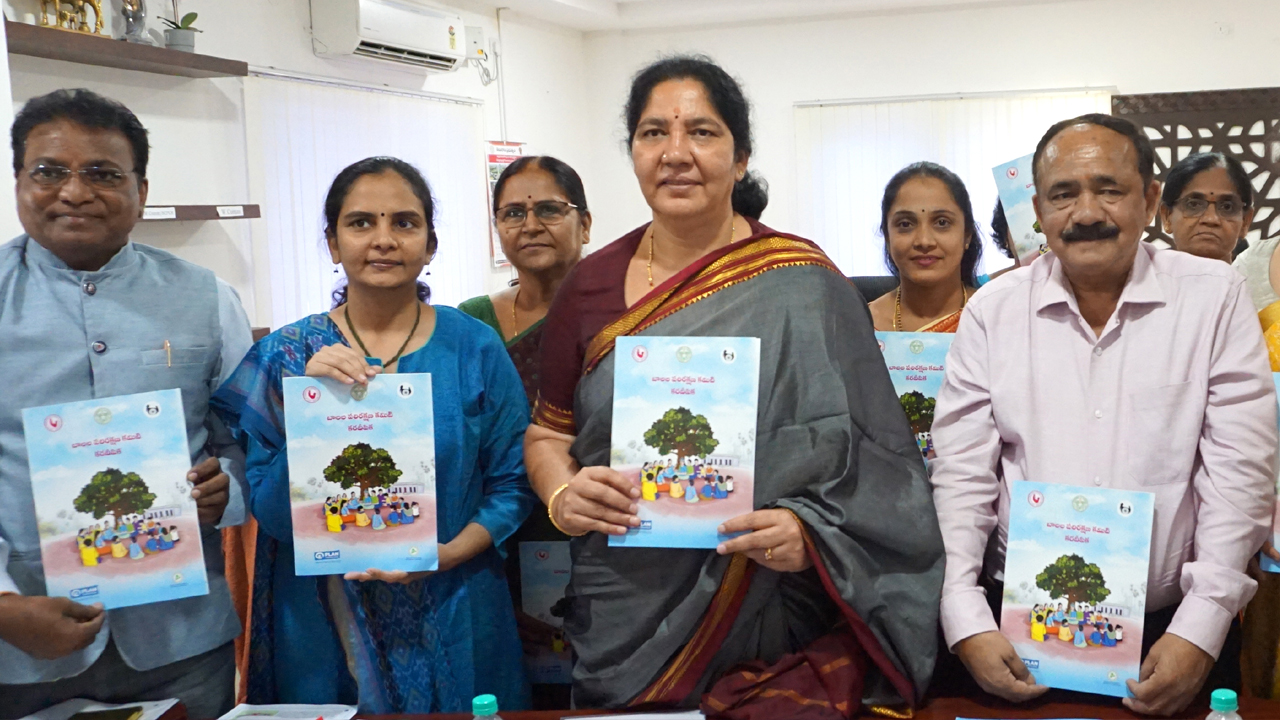 కిశోర బాలికలకు పౌష్టికాహార కిట్లు