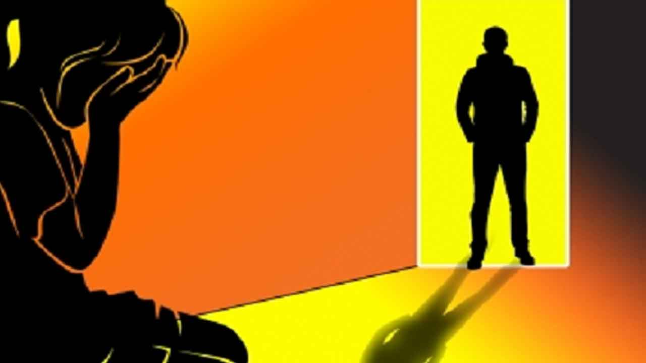 ఆరేండ్ల చిన్నారిపై లైంగికదాడి.. మర్మాంగంపై కొట్టి గాయపర్చిన స్థానికులు