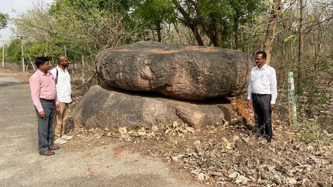 అవి హిడింబి ఇసుర్రాళ్లు కావు