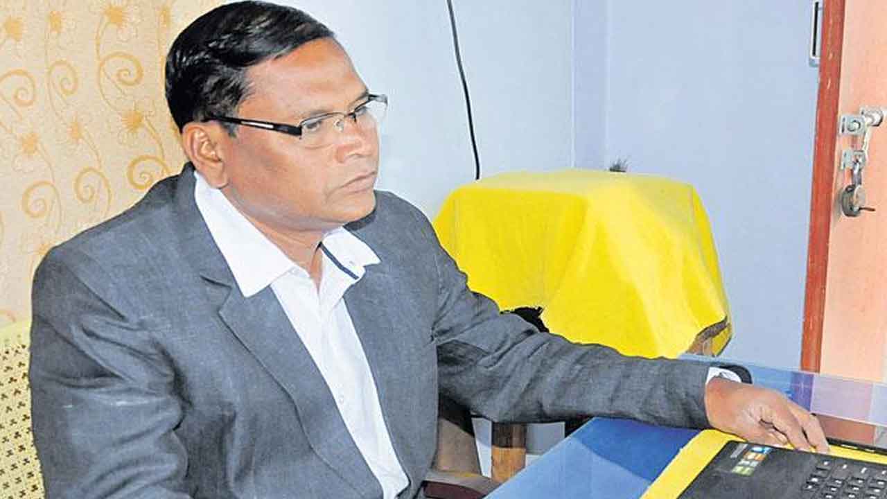 ప్రతిష్ఠాత్మక ప్రపంచ శాస్త్రవేత్తల జాబితాలో కడప ప్రొఫెసర్‌కు చోటు