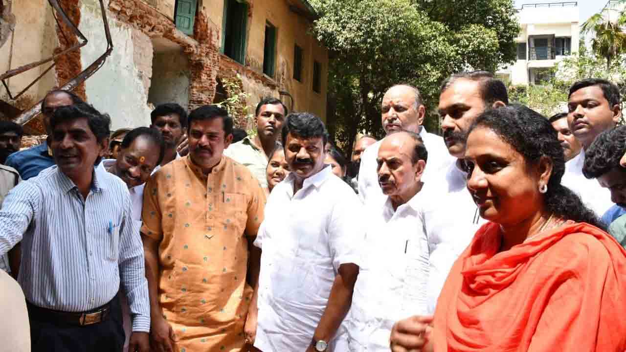 మన బస్తీ-మనబడికి రూ.4 కోట్లు