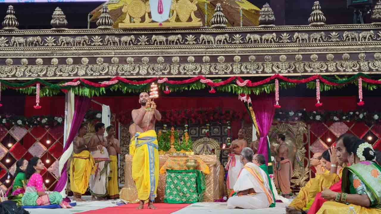 డల్లాస్‌లో కన్నుల పండువగా శ్రీనివాసుని కల్యాణం