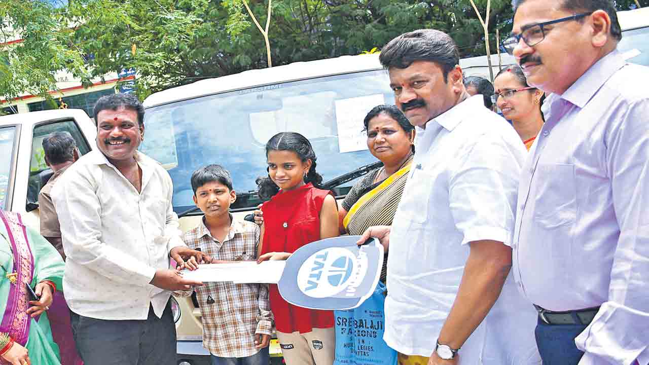 బీజేపీ కార్పొరేటర్లు ఏం తెచ్చిండ్రు ?