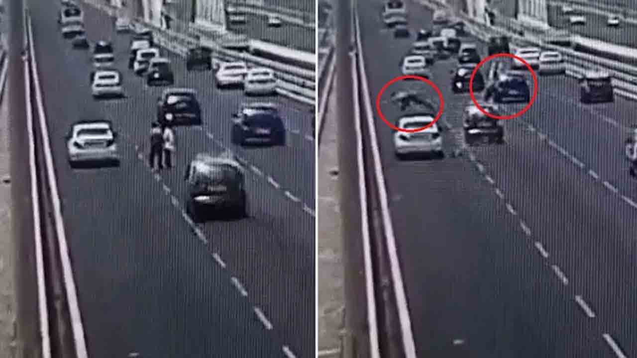 Viral Video: పక్షిని కాపాడబోయిన ఇద్దరు… కారు ఢీకొని మృతి