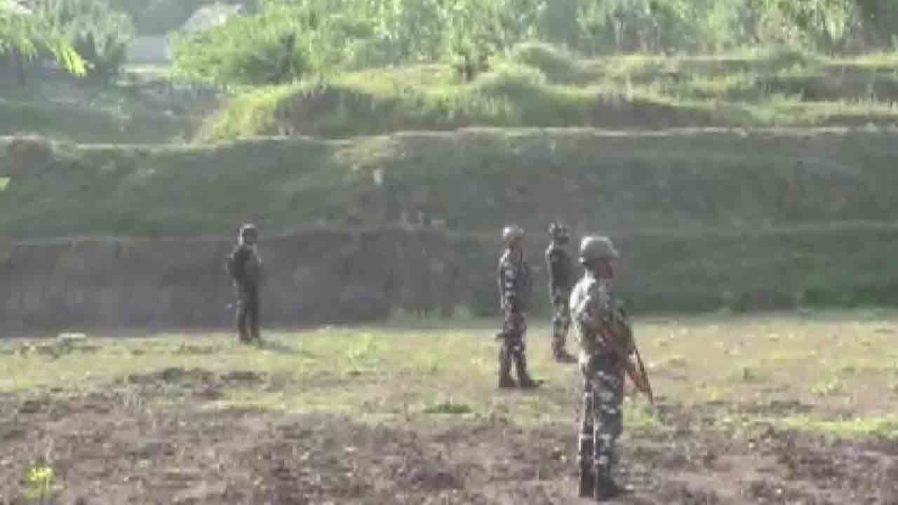 జమ్ముకశ్మీర్‌లోకి చొరబడేందుకు… సరిహద్దులో 150 మంది ఉగ్రవాదులు