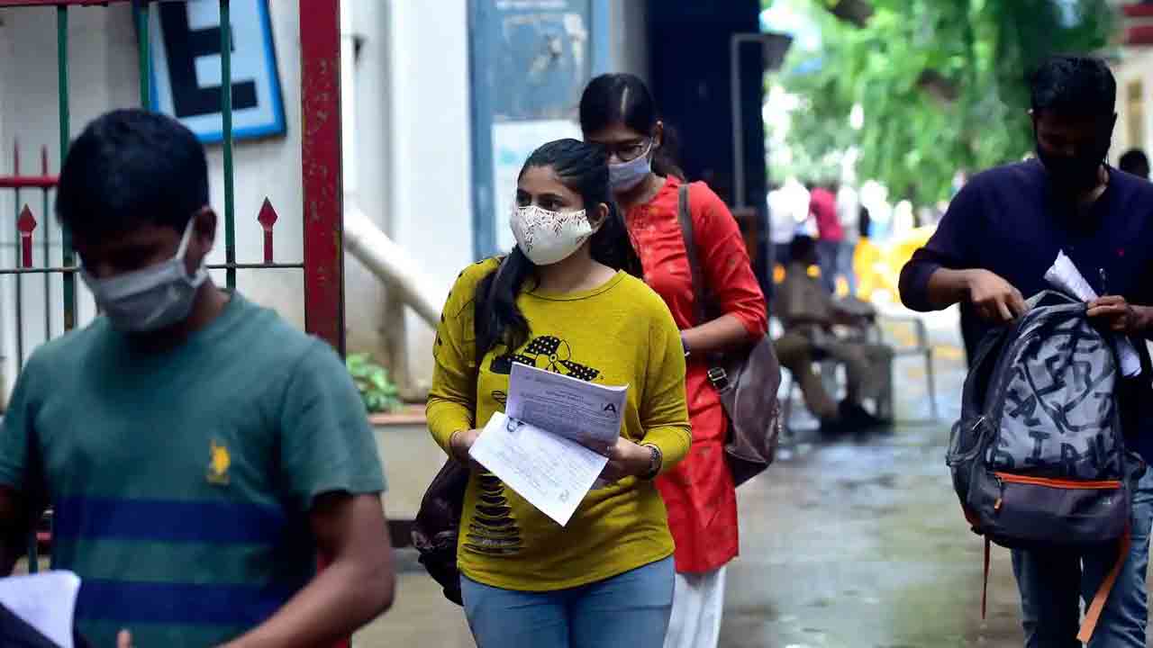 నేడు సివిల్స్‌ ప్రిలిమ్స్‌ పరీక్ష.. ఆర్టీసీ బస్సుల్లో ఉచిత ప్రయాణం