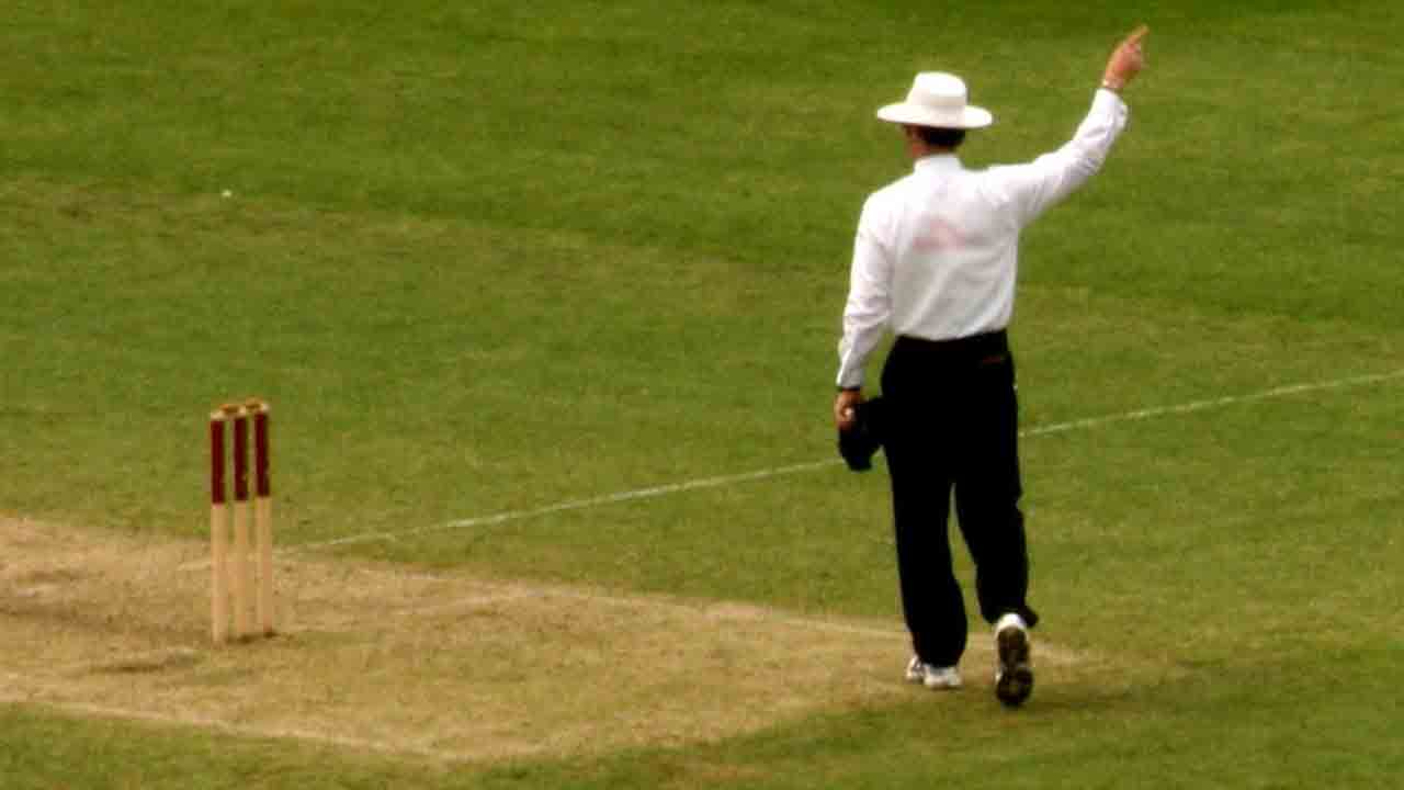 Umpire | అంపైర్ కూడా అప్పీల్ చేయడంతో.. ఆశ్చర్యపోయిన ఆటగాళ్లు.. వీడియో వైరల్!