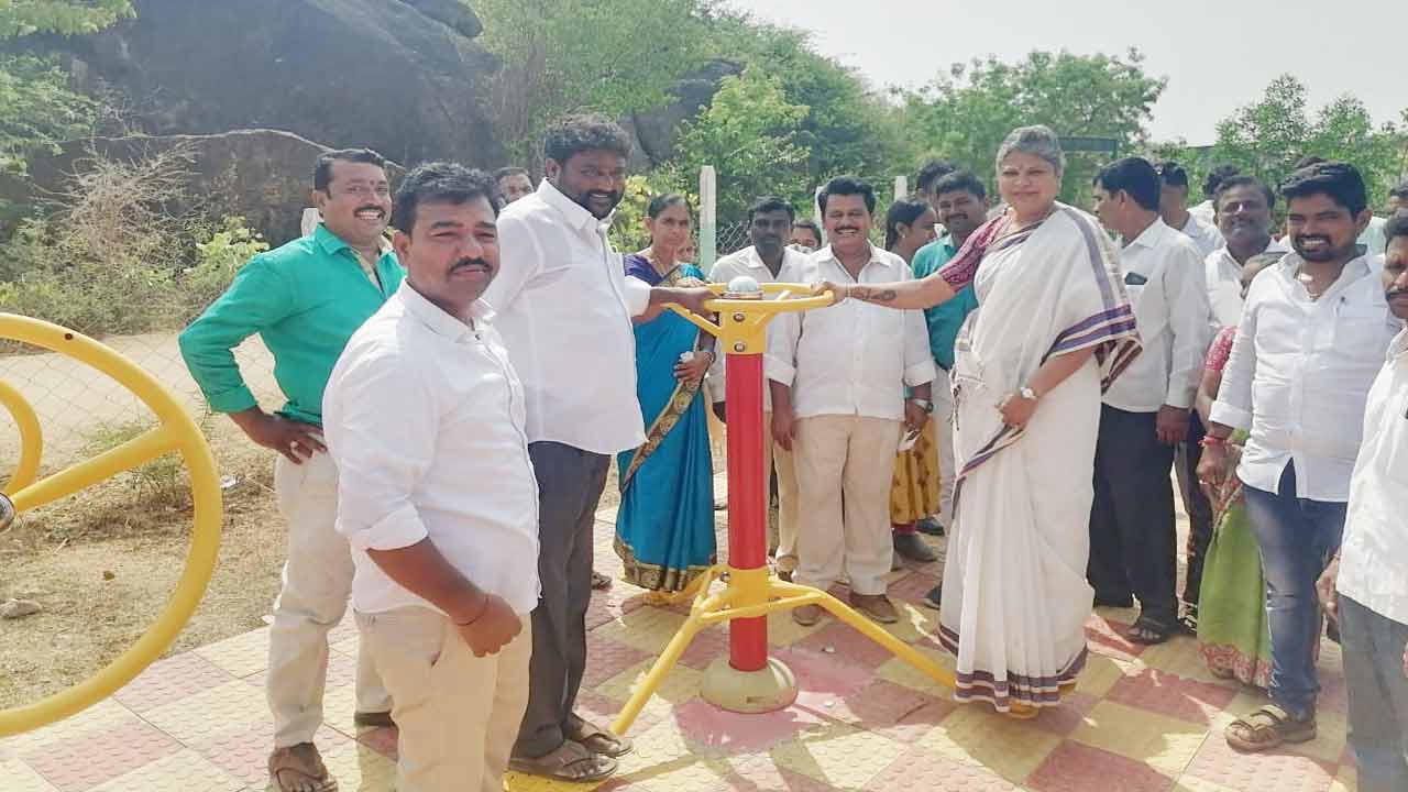 సీఎం కృషితోనే తెలంగాణకు అవార్డులు