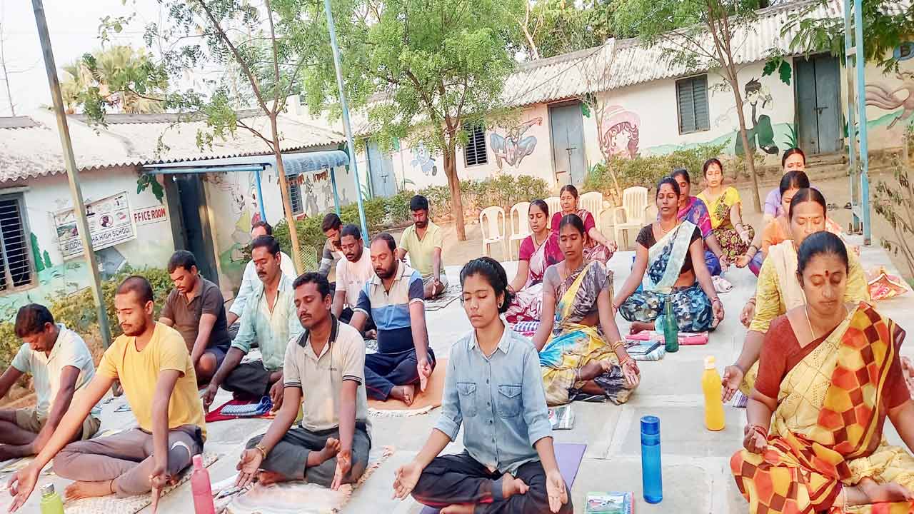 పల్లెలకు విస్తరిస్తున్న యోగా