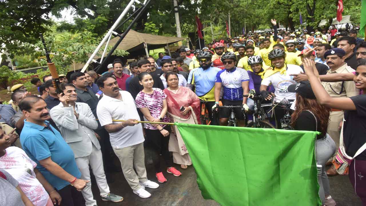 నగరంలో ఉత్సాహంగా సైక్లింగ్‌ పోటీలు