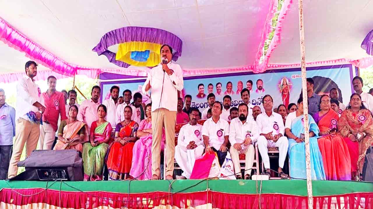 కొట్లాడి రాష్ర్టాన్ని సాధించుకున్నాం