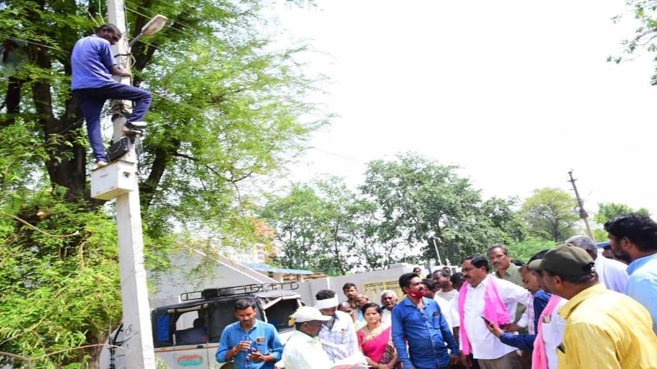 పల్లెల సమగ్రాభివృద్ధికి ప్రభుత్వం కృషి