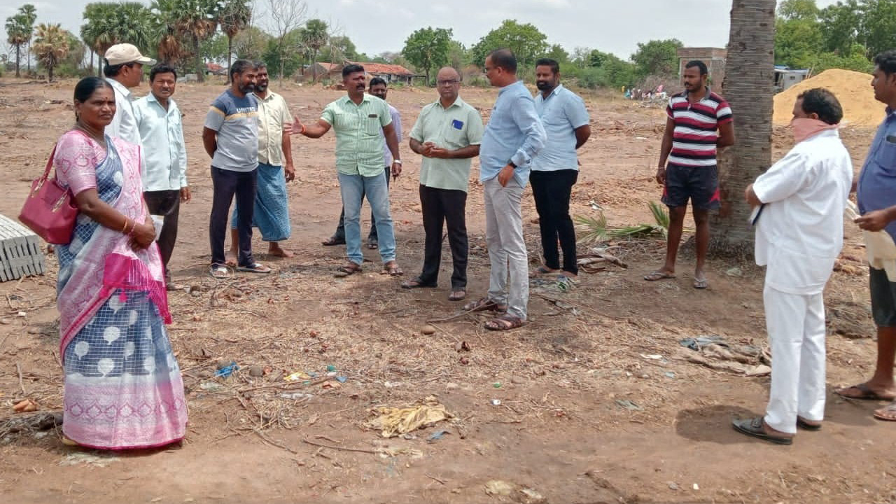 ప్రభుత్వ భూములను ఆక్రమిస్తే చర్యలు