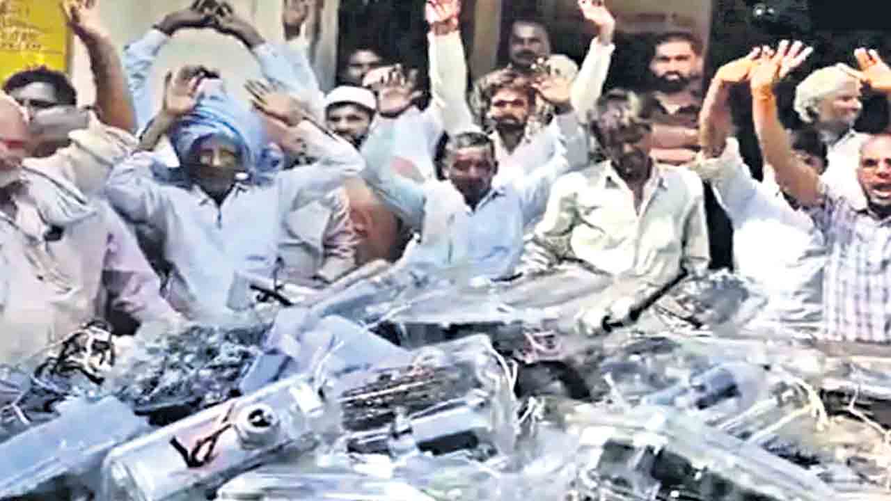 మీటర్లు నిజం.. బిల్లులూ నిజం