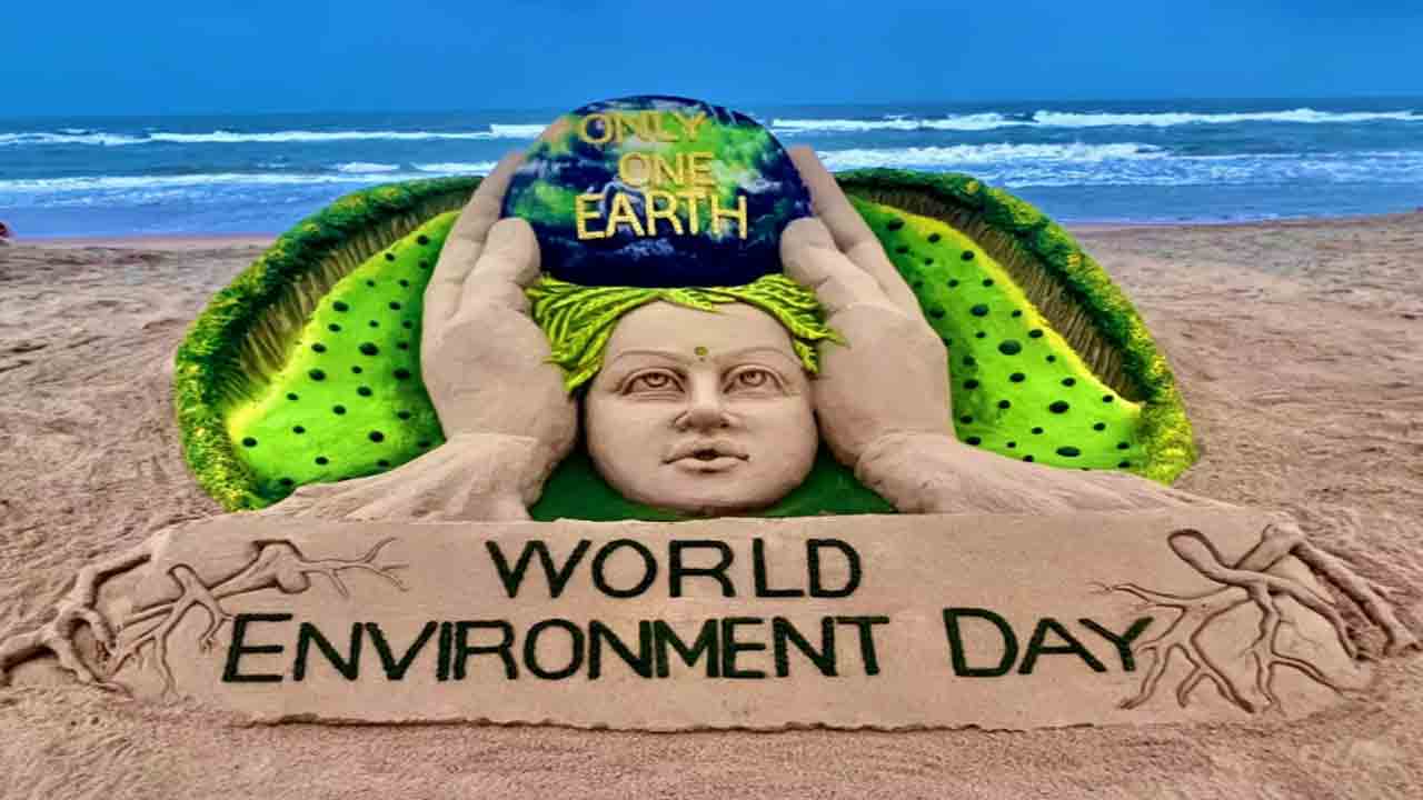 ప్రపంచ పర్యావరణ దినోత్సవంపై పట్నాయక్‌ విలువైన సందేశం… ఆకట్టుకున్న సాండ్‌ ఆర్ట్‌