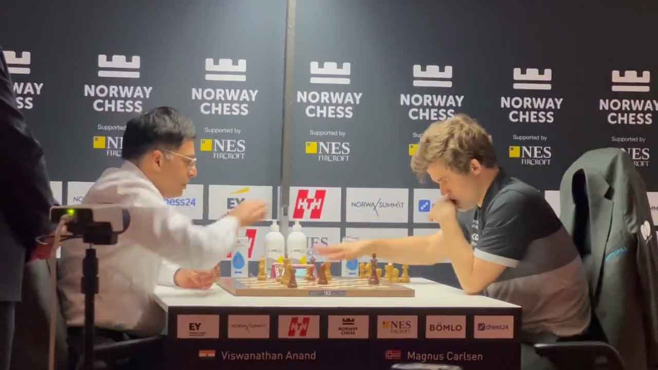 ఆనంద్ సూప‌ర్ షో.. కార్ల్‌స‌న్ స‌డ‌న్ డెత్‌