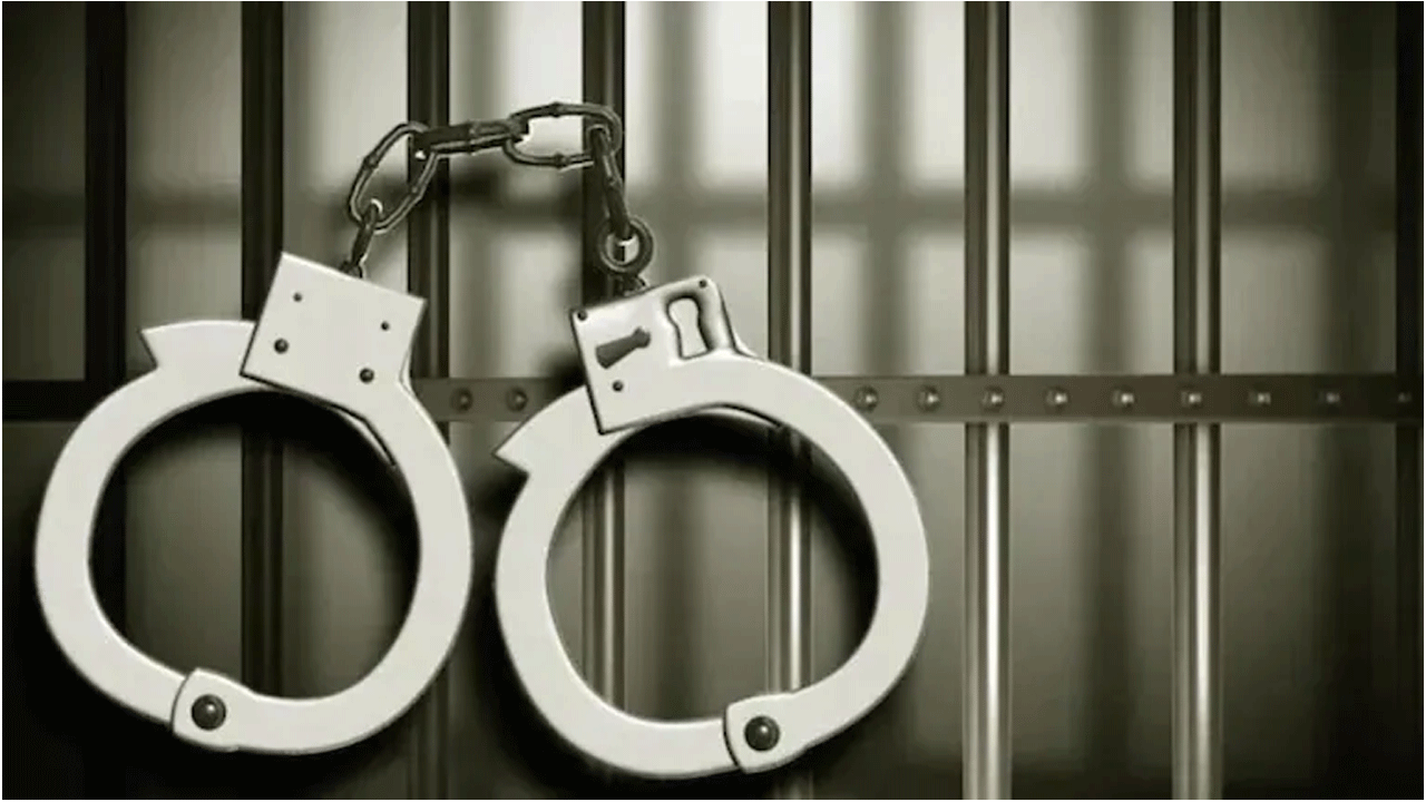 దారుణం : మ‌ద్యం మ‌త్తులో మ‌హిళ‌కు నిప్పంటించాడు!